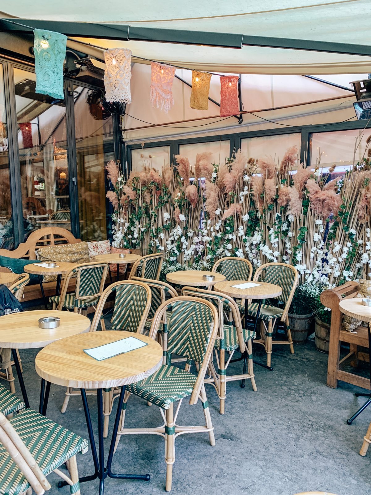 21 Of The Cutest Parisian Cafés You Need To Visit Landry Has Landed