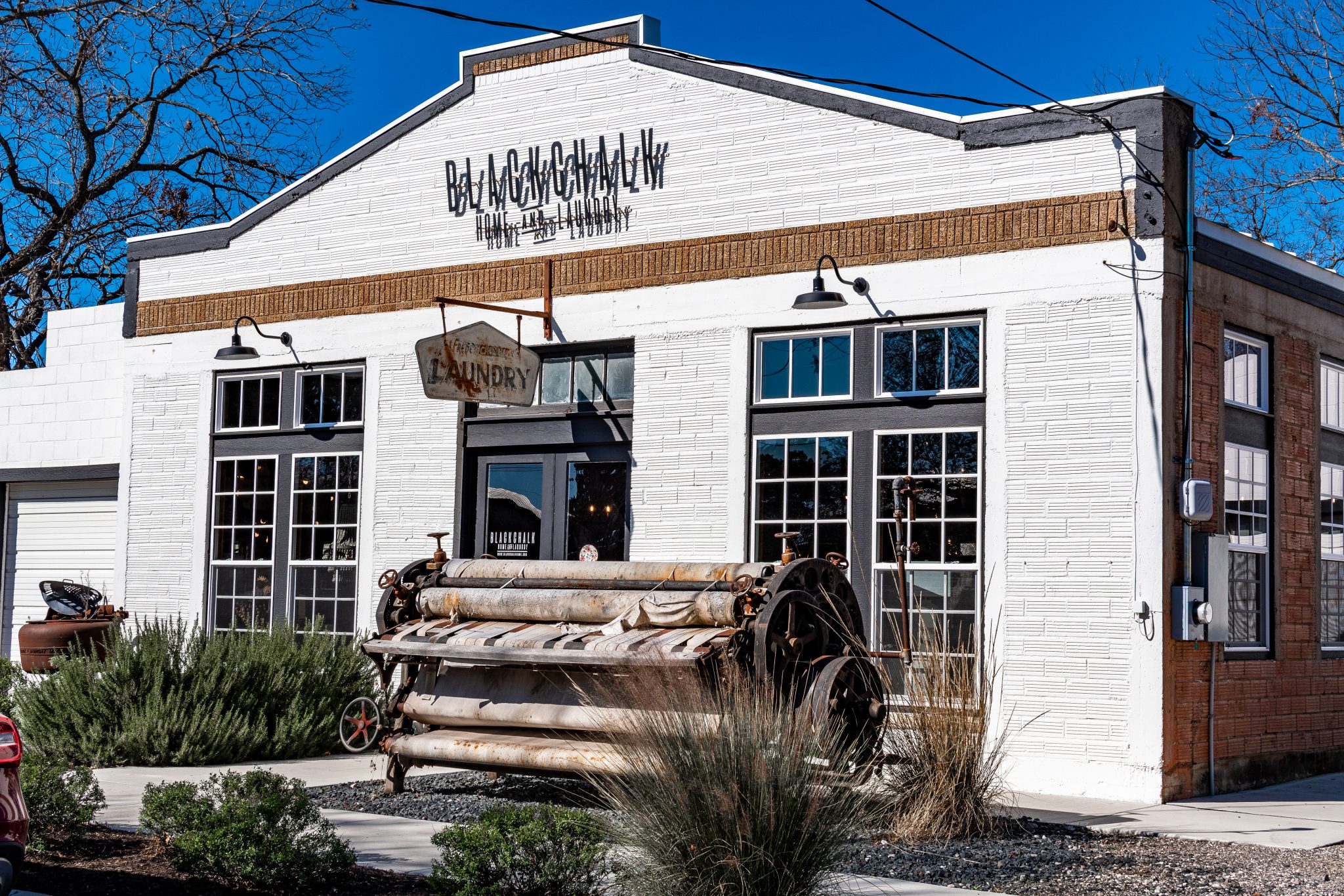 A Weekend Guide + The Best Wineries In Fredericksburg, Texas - Landry ...