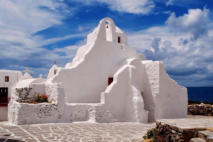 Church of Panagia Paraportiani in mykonos greece, Panagia paraportiani church in mykonos, best churches in mykonos greece, famous church in mykonos greece, best things to do in mykonos