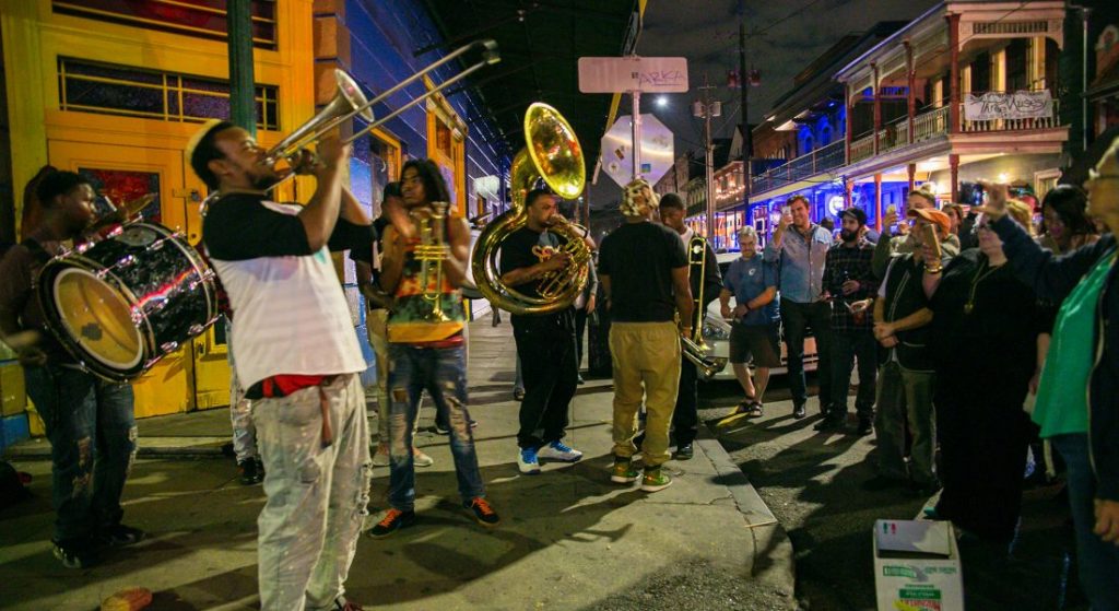 Live music on frenchman street, what to do in New Orleans, New Orleans weekend getaway, New Orleans weekend itinerary, live Jazz on Frenchman Street in New Orleans