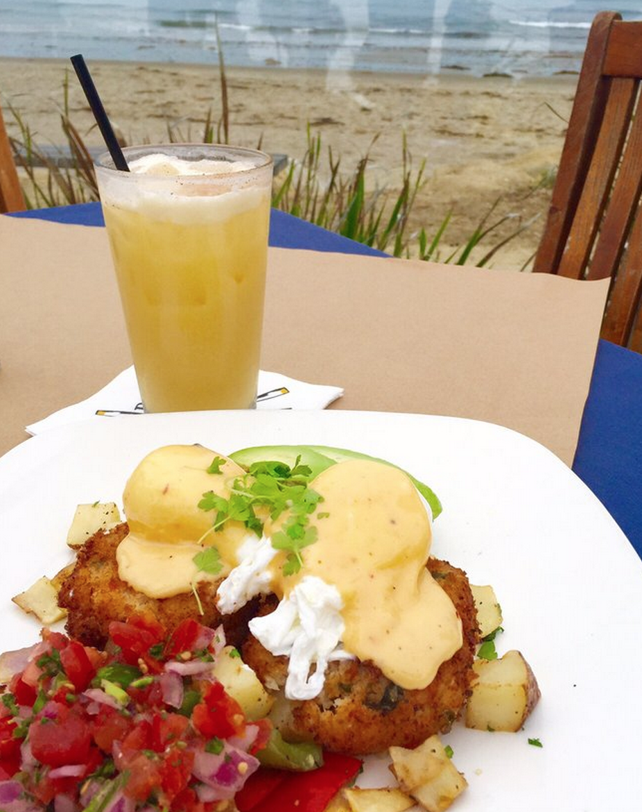 Boathouse at Hendry's Beach in Santa Barbara. Best Restaurants in Santa Barbara. Things to do in Santa Barbara.